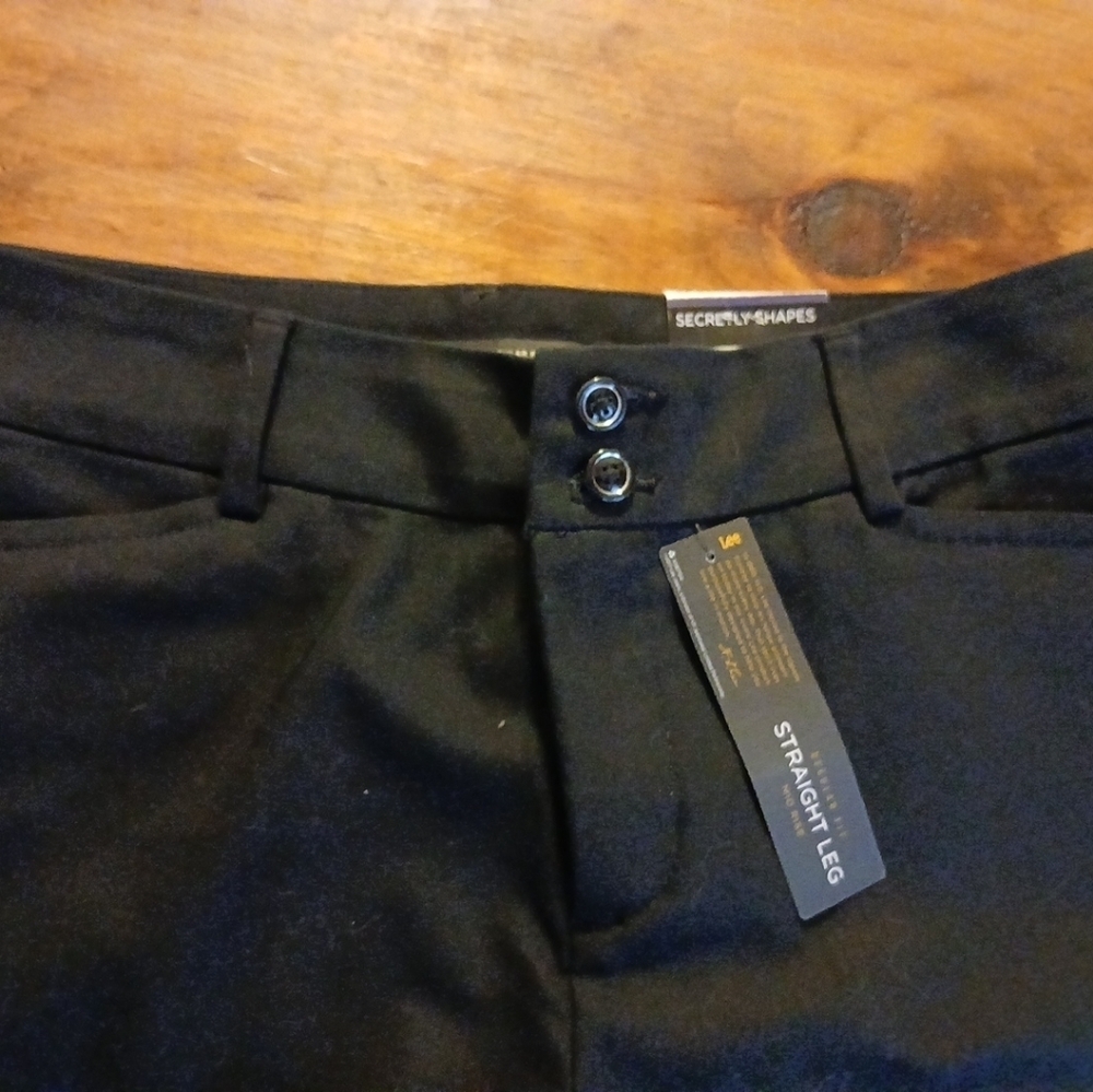 Lee Secretly Shapes Womens Size 12 Short Straight Leg Black Pants-Mid Rise - Picture 4 of 5